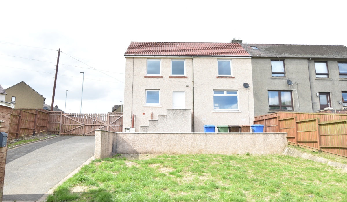 14 Hillside Place, Blackridge, West Lothian, 3 Bedrooms Bedrooms, ,2 BathroomsBathrooms,Semi Detached Villa,Under offer,Hillside Place,1325