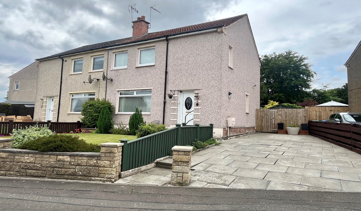 18 Falside Drive, Bathgate, 3 Bedrooms Bedrooms, ,1 BathroomBathrooms,Semi Detached,Under offer,Falside Drive,1337