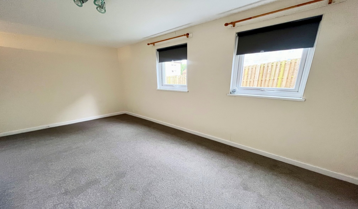 43 Forth Drive, Livingston, EH54 5LT, West Lothian, 2 Bedrooms Bedrooms, ,1 BathroomBathrooms,Flat,For Sale,1350