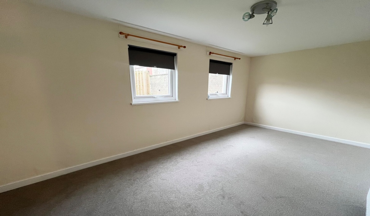 43 Forth Drive, Livingston, EH54 5LT, West Lothian, 2 Bedrooms Bedrooms, ,1 BathroomBathrooms,Flat,For Sale,1350