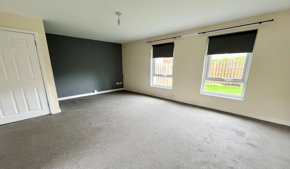 43 Forth Drive, Livingston, EH54 5LT, West Lothian, 2 Bedrooms Bedrooms, ,1 BathroomBathrooms,Flat,For Sale,1350