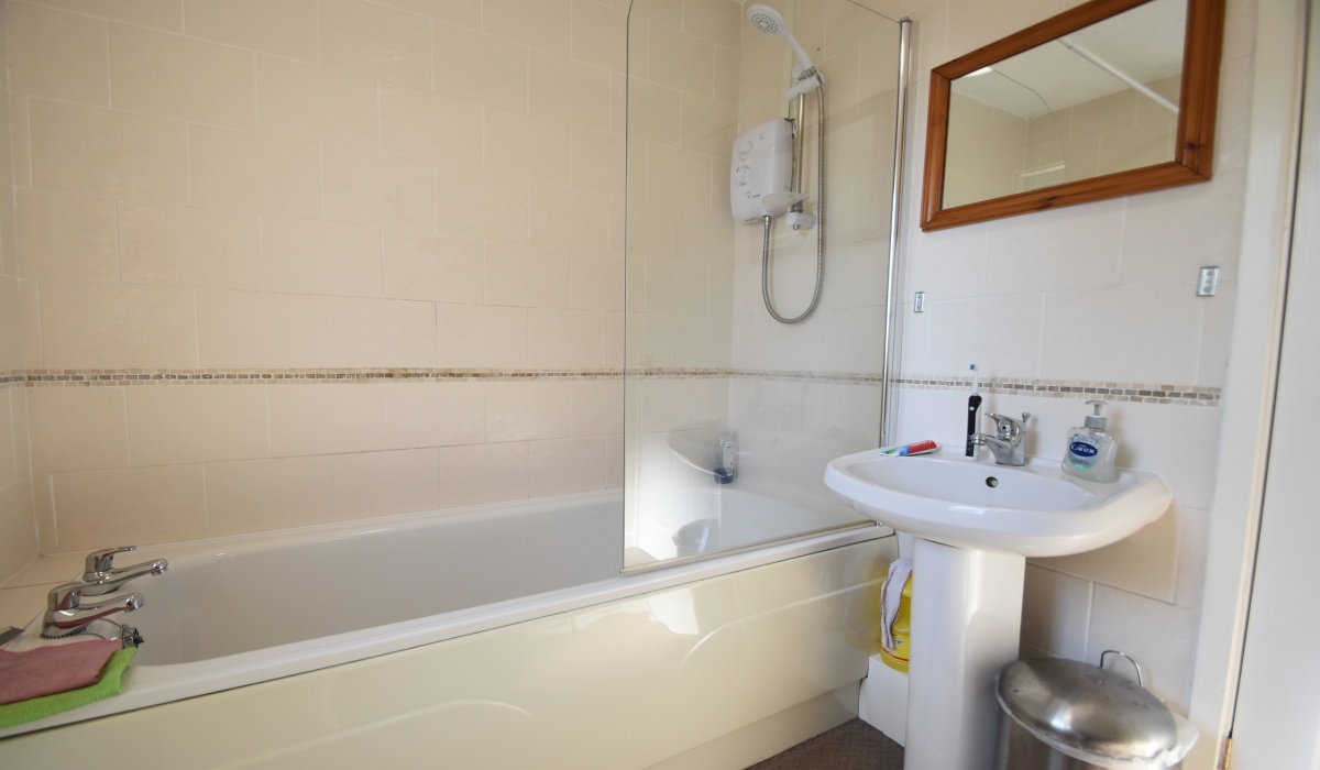 233 Dean Road, Bo'ness, West Lothian, 2 Bedrooms Bedrooms, ,1 BathroomBathrooms,Semi Detached Villa,For Sale,Dean Road,1432