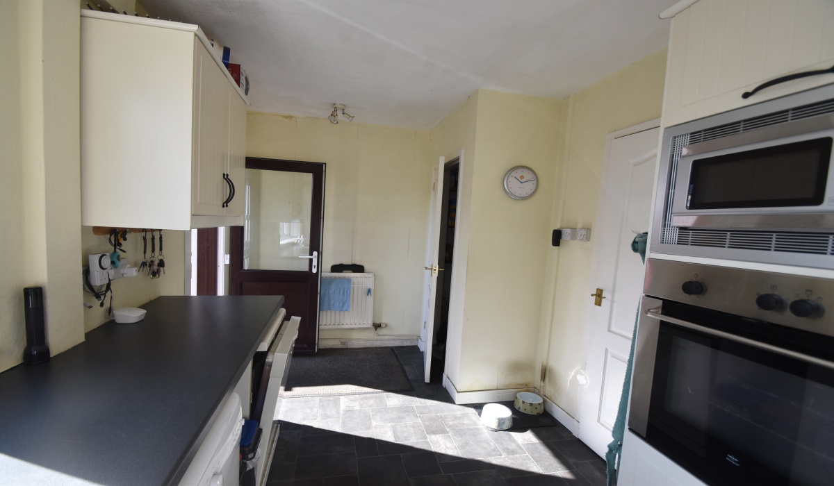 233 Dean Road, Bo'ness, West Lothian, 2 Bedrooms Bedrooms, ,1 BathroomBathrooms,Semi Detached Villa,For Sale,Dean Road,1432