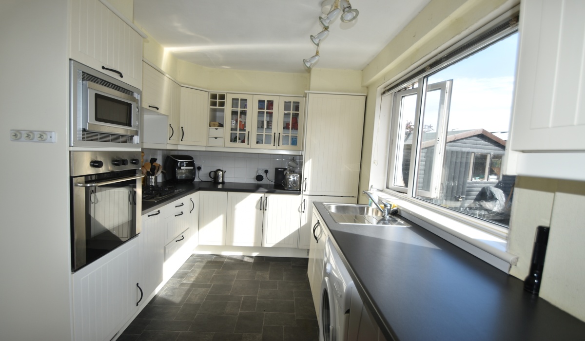 233 Dean Road, Bo'ness, West Lothian, 2 Bedrooms Bedrooms, ,1 BathroomBathrooms,Semi Detached Villa,For Sale,Dean Road,1432