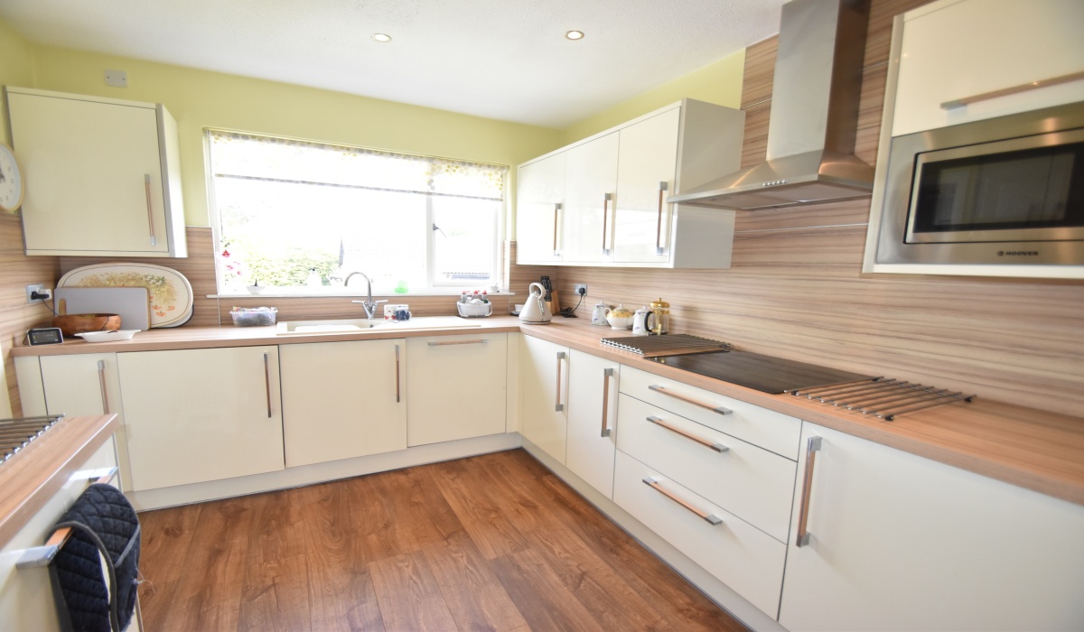 Glen Road, Torwood, Falkirk, 3 Bedrooms Bedrooms, ,4 BathroomsBathrooms,Detached Bungalow,Under offer,Kyalami,Glen Road,1433