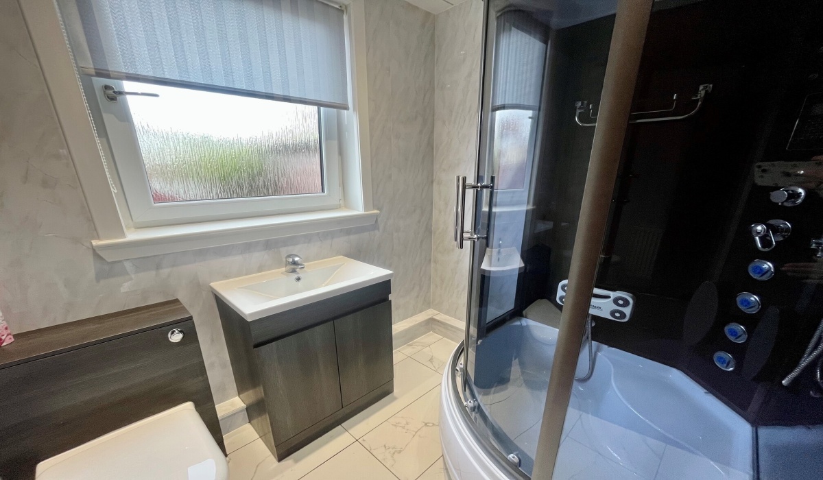 73 Dewar Avenue, Kincardine, FK10 4RR, 3 Bedrooms Bedrooms, ,1 BathroomBathrooms,Semi Detached Villa,Under offer,73 Dewar Avenue, Kincardine, FK10 4RR,1436