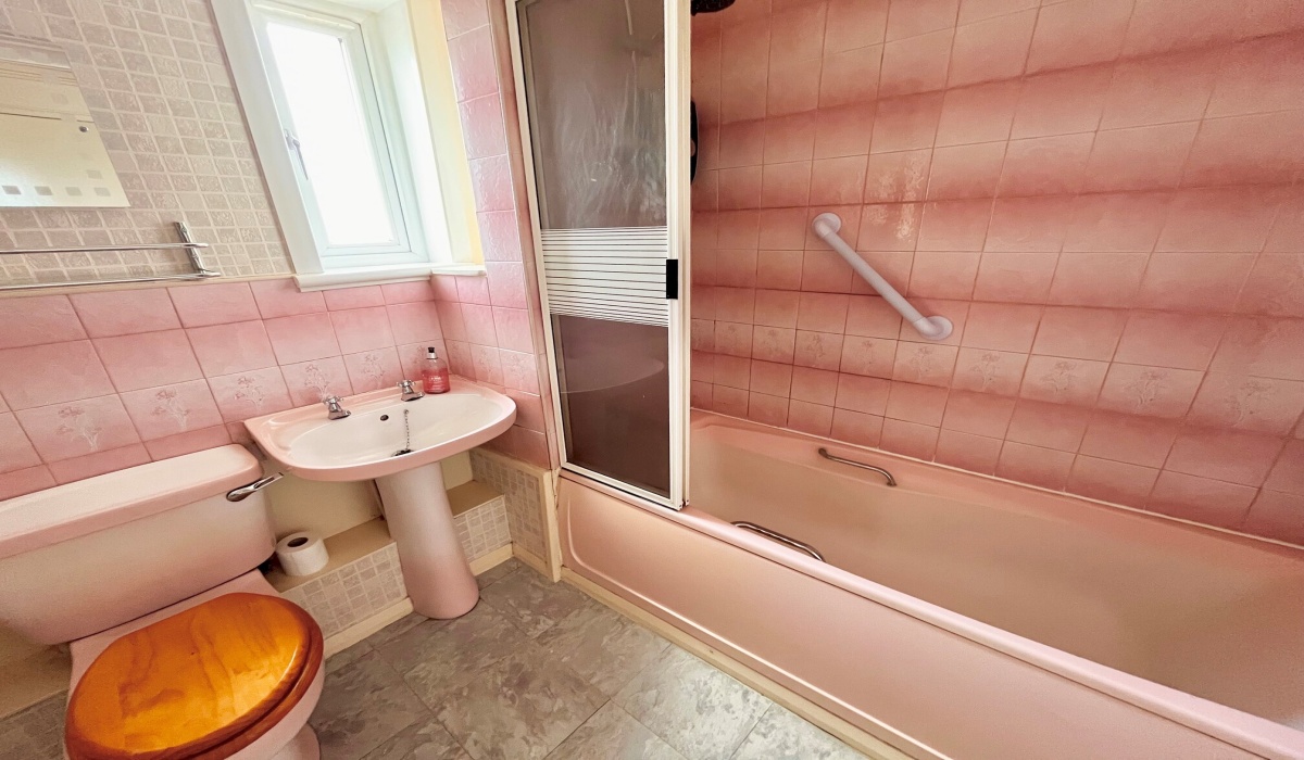132 Ravenswood Rise, Dedridge, Livingston, 3 Bedrooms Bedrooms, ,2 BathroomsBathrooms,Terraced,For Sale,Ravenswood Rise,1446