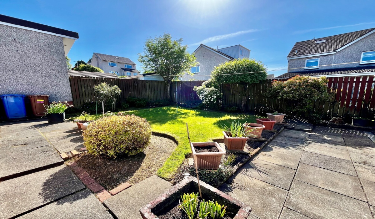 4 Mellock Gardens, Falkirk, Falkirk, 4 Bedrooms Bedrooms, ,2 BathroomsBathrooms,Semi Detached Villa,For Sale,4 Mellock Gardens,1448
