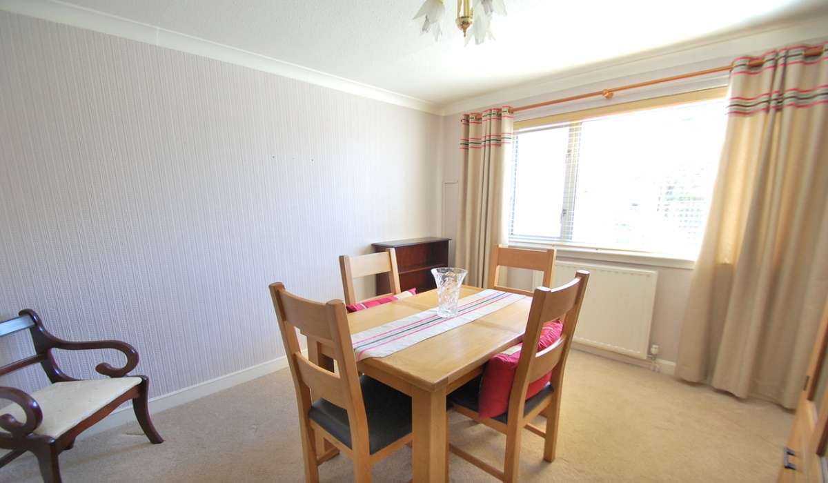 4 Mellock Gardens, Falkirk, Falkirk, 4 Bedrooms Bedrooms, ,2 BathroomsBathrooms,Semi Detached Villa,For Sale,4 Mellock Gardens,1448