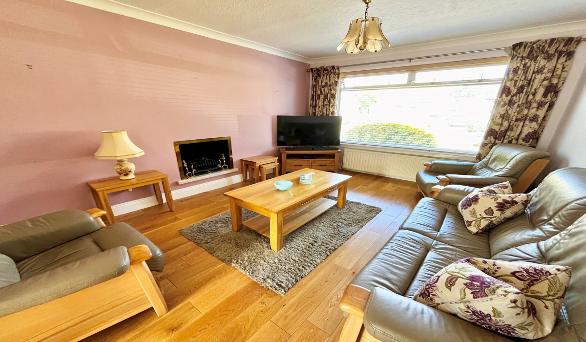 4 Mellock Gardens, Falkirk, Falkirk, 4 Bedrooms Bedrooms, ,2 BathroomsBathrooms,Semi Detached Villa,For Sale,4 Mellock Gardens,1448