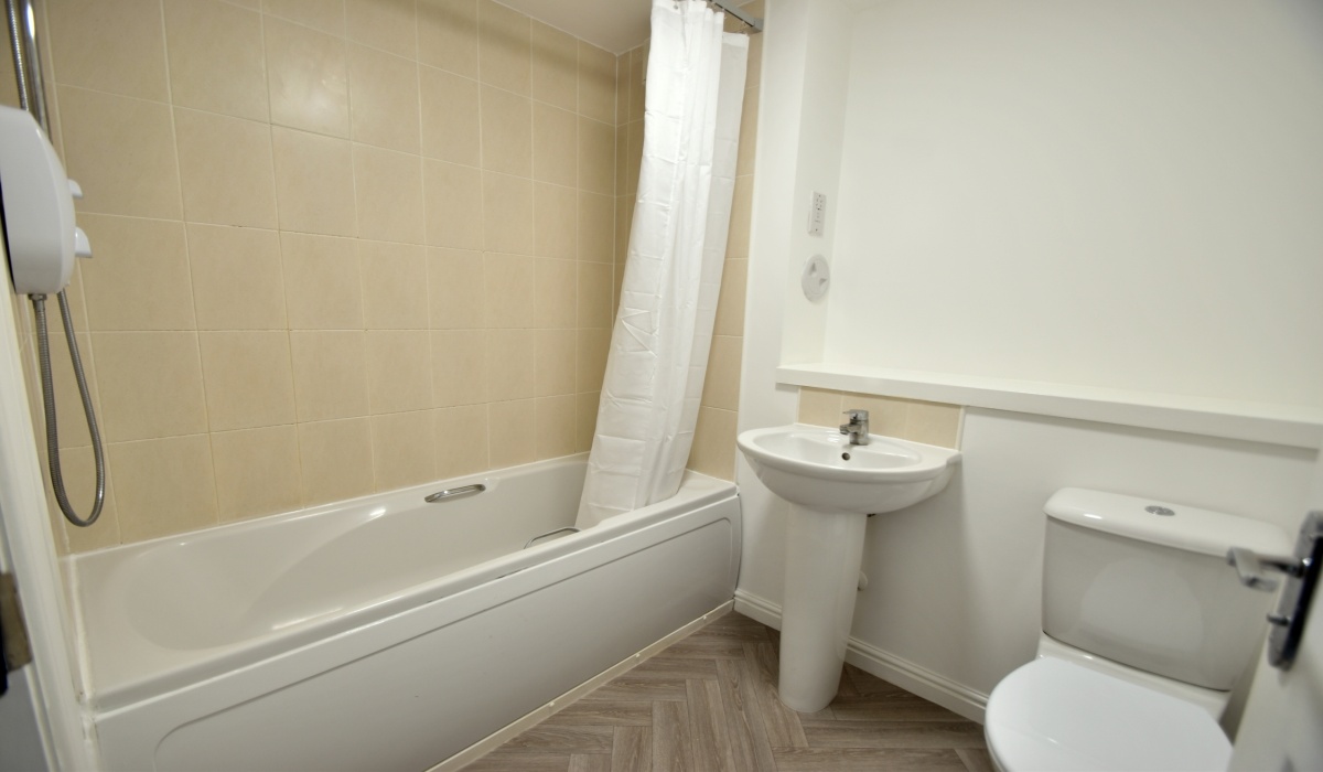 Flat 5 16 Crookston Court, Larbert, Larbert, 2 Bedrooms Bedrooms, ,1 BathroomBathrooms,Apartment,Under offer,16 Crookston Court,1,1451