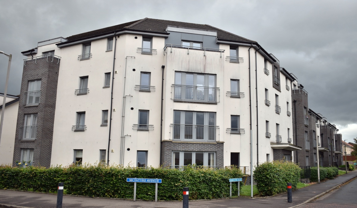 Flat 5 16 Crookston Court, Larbert, Larbert, 2 Bedrooms Bedrooms, ,1 BathroomBathrooms,Apartment,Under offer,16 Crookston Court,1,1451