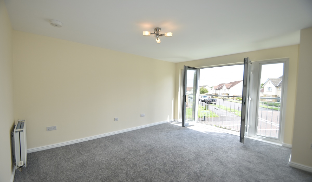Flat 5 16 Crookston Court, Larbert, Larbert, 2 Bedrooms Bedrooms, ,1 BathroomBathrooms,Apartment,Under offer,16 Crookston Court,1,1451