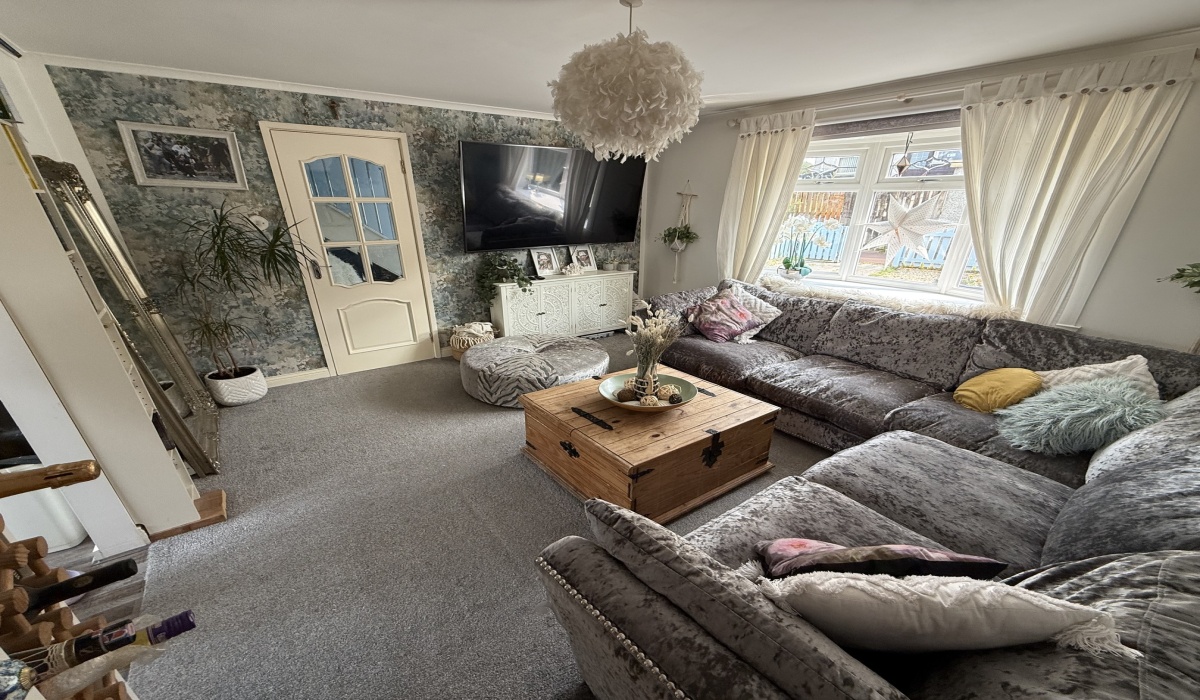44 Hunters Way, Kirkmuirhill, South Lanarkshire, 2 Bedrooms Bedrooms, ,1 BathroomBathrooms,Terraced,Under offer,Hunters Way,1457