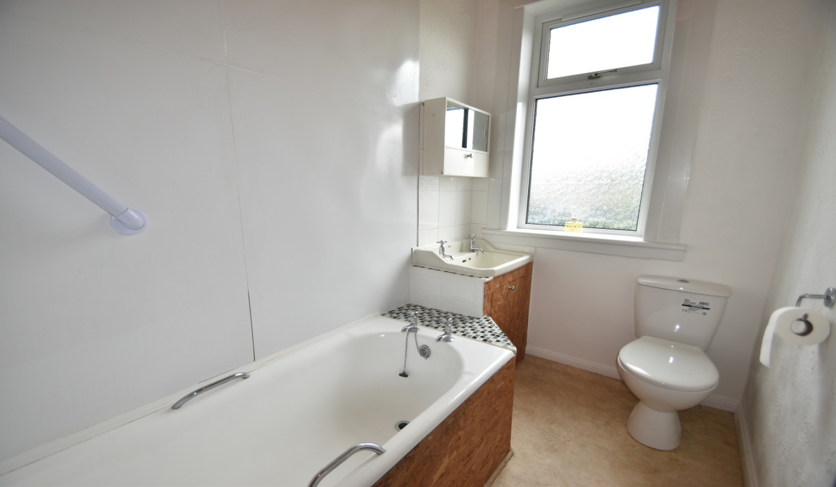 13 Gardner Terrace, Bathgate, Stoneyburn, 2 Bedrooms Bedrooms, ,1 BathroomBathrooms,Semi-Detached Bungalow,Under offer,Gardner Terrace,1460