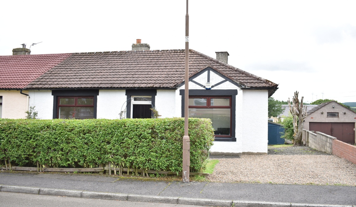 13 Gardner Terrace, Bathgate, Stoneyburn, 2 Bedrooms Bedrooms, ,1 BathroomBathrooms,Semi-Detached Bungalow,Under offer,Gardner Terrace,1460