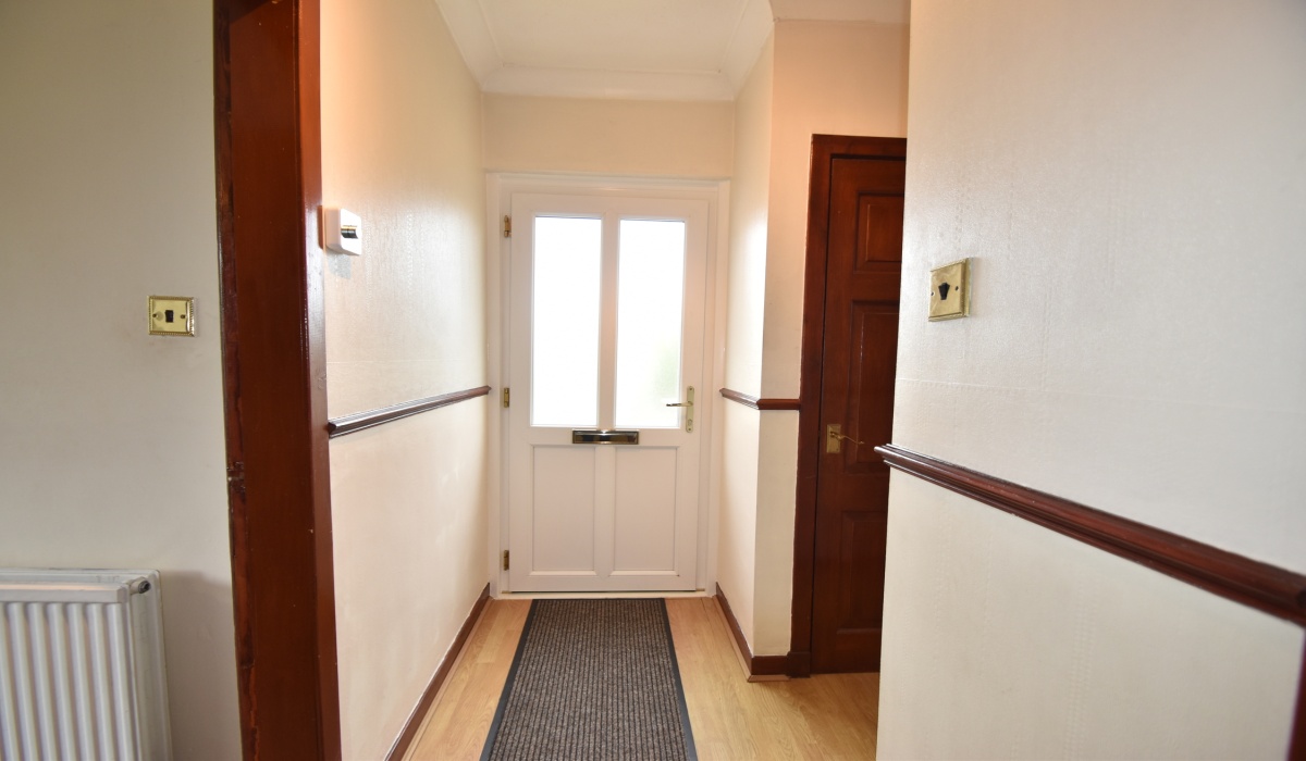 1 Riddochhill Crecent, Bathgate, Blackburn, 2 Bedrooms Bedrooms, ,1 BathroomBathrooms,Lower Flat,Under offer,Riddochhill Crecent,1464
