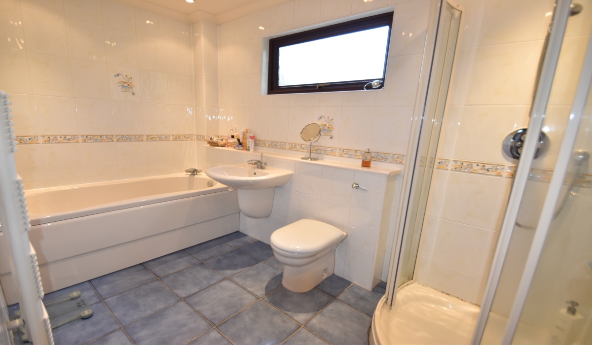14 Howieson Green, Uphall, Broxburn, 4 Bedrooms Bedrooms, ,2 BathroomsBathrooms,Detached,Under offer,Howieson Green,1468