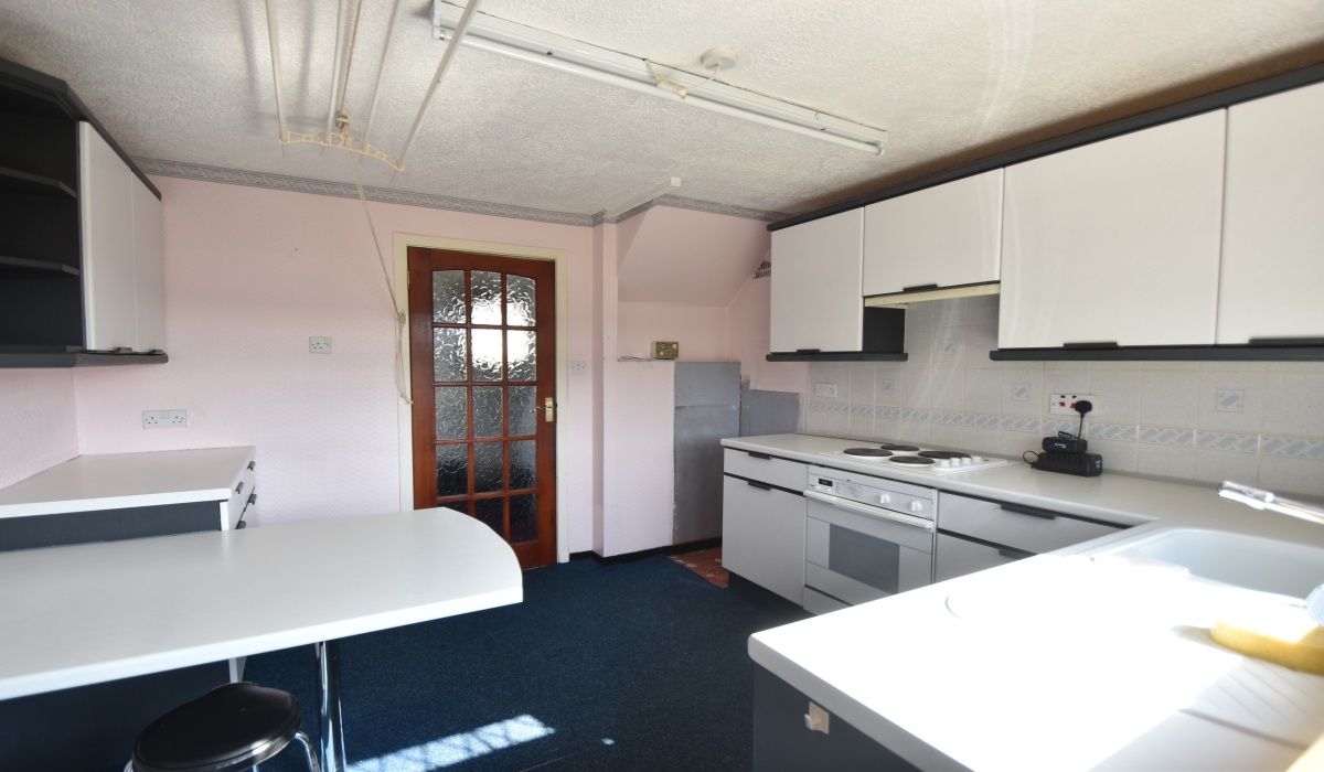15 Allan Road, Bathgate, Whitburn, 2 Bedrooms Bedrooms, ,1 BathroomBathrooms,End Terraced Villa,For Sale,Allan Road,1470