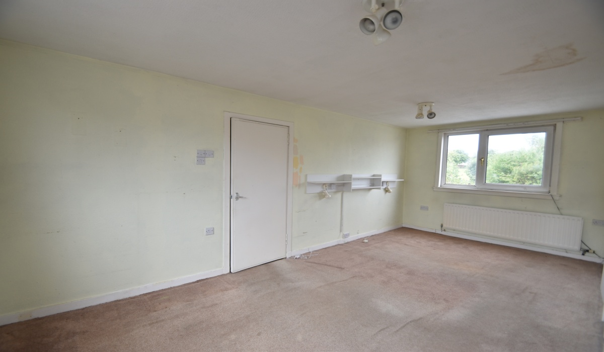 26 Strathbrock Place, Broxburn, EH52 6BN, West Lothian, 2 Bedrooms Bedrooms, ,1 BathroomBathrooms,Cottage,Under offer,26 Strathbrock Place, Broxburn, EH52 6BN,1471