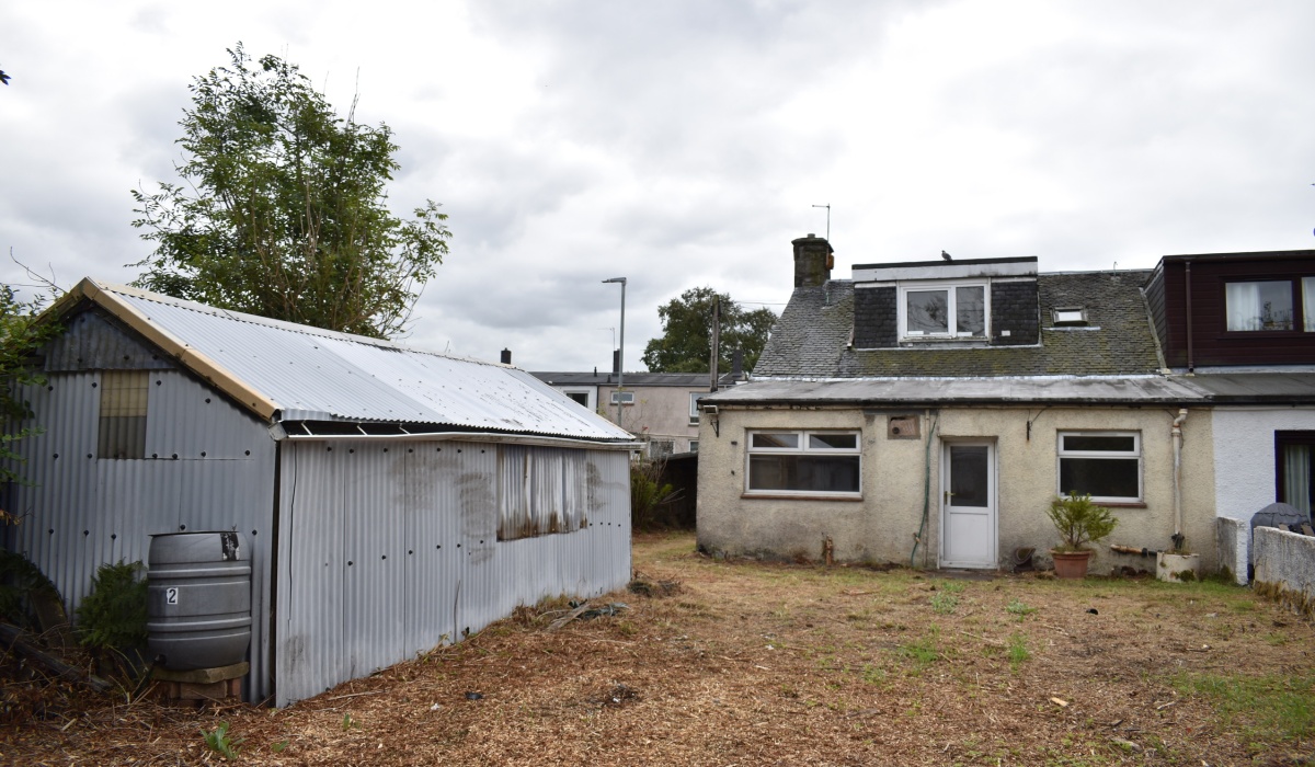 26 Strathbrock Place, Broxburn, EH52 6BN, West Lothian, 2 Bedrooms Bedrooms, ,1 BathroomBathrooms,Cottage,Under offer,26 Strathbrock Place, Broxburn, EH52 6BN,1471
