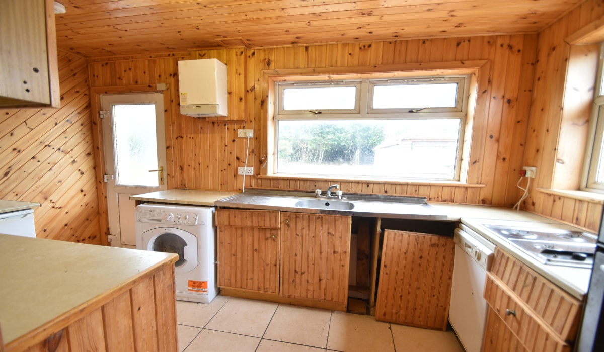 26 Strathbrock Place, Broxburn, EH52 6BN, West Lothian, 2 Bedrooms Bedrooms, ,1 BathroomBathrooms,Cottage,Under offer,26 Strathbrock Place, Broxburn, EH52 6BN,1471