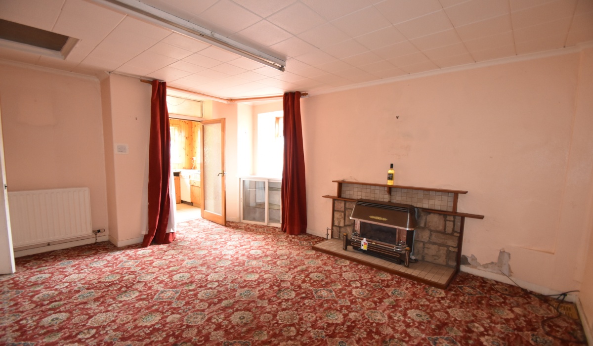 26 Strathbrock Place, Broxburn, EH52 6BN, West Lothian, 2 Bedrooms Bedrooms, ,1 BathroomBathrooms,Cottage,Under offer,26 Strathbrock Place, Broxburn, EH52 6BN,1471