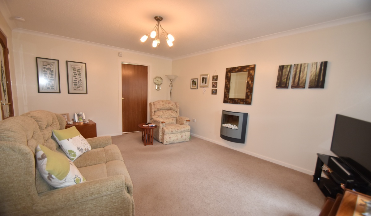 53 South Loch Park, Bathgate, 2 Bedrooms Bedrooms, ,1 BathroomBathrooms,Lower Flat,Under offer,South Loch Park,1472