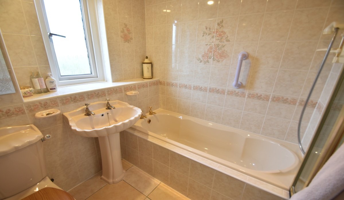 5 Camps Rigg, Livingston, 3 Bedrooms Bedrooms, ,2 BathroomsBathrooms,End Terraced Villa,Under offer,Camps Rigg,1474