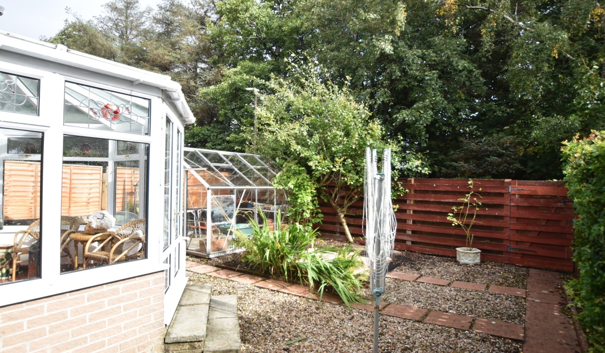 5 Camps Rigg, Livingston, 3 Bedrooms Bedrooms, ,2 BathroomsBathrooms,End Terraced Villa,Under offer,Camps Rigg,1474