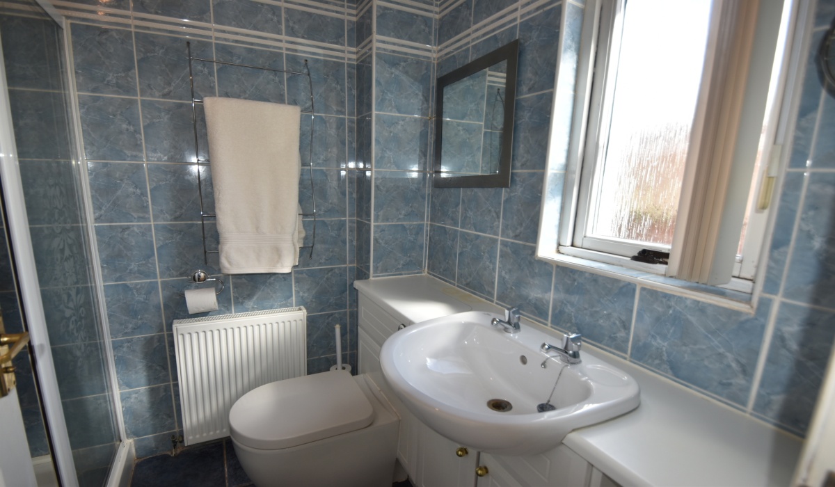 34 Goldpark Place, Livingston, 2 Bedrooms Bedrooms, ,1 BathroomBathrooms,Detached Bungalow,Under offer,Goldpark Place,1475