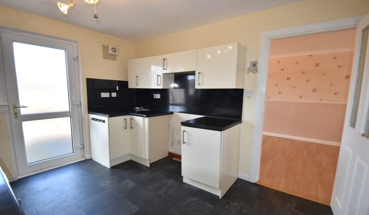 6 Heatherpark, Seafield, EH47 7BY, 3 Bedrooms Bedrooms, ,1 BathroomBathrooms,Semi Detached Villa,For Sale,6 Heatherpark, Seafield, EH47 7BY,1476