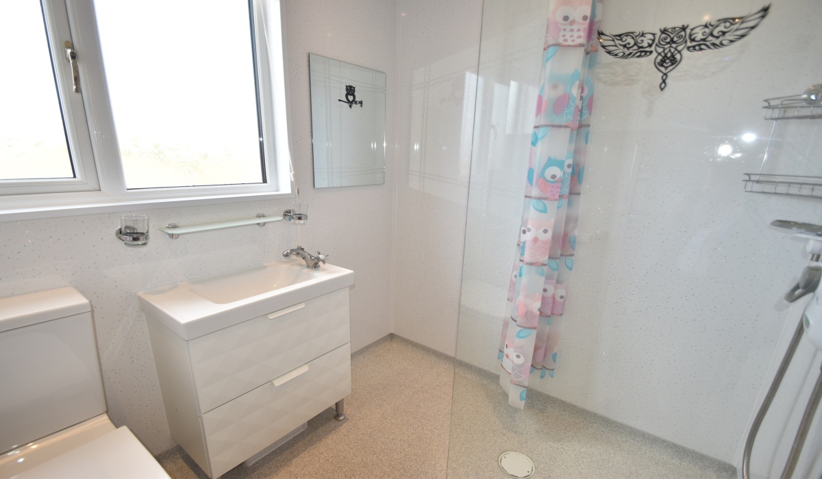6 Heatherpark, Seafield, EH47 7BY, 3 Bedrooms Bedrooms, ,1 BathroomBathrooms,Semi Detached Villa,For Sale,6 Heatherpark, Seafield, EH47 7BY,1476