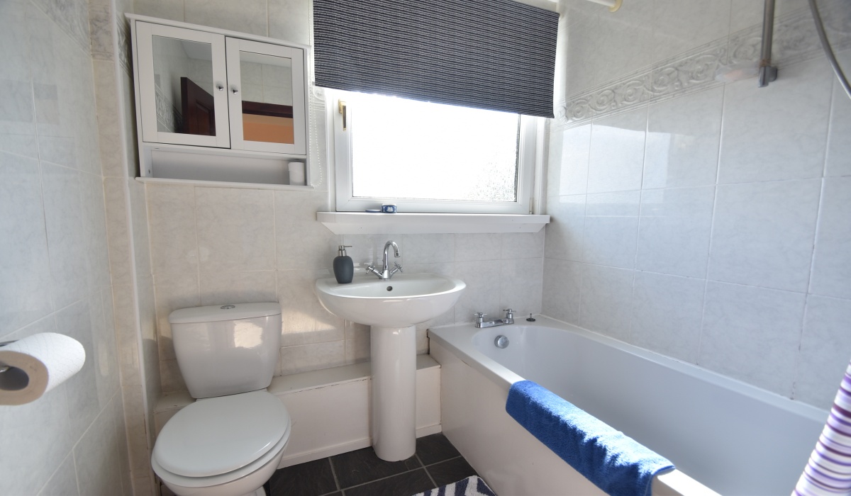 19 Briar Gardens, Whitburn, 2 Bedrooms Bedrooms, ,1 BathroomBathrooms,Semi Detached Villa,For Sale,Briar Gardens,1480