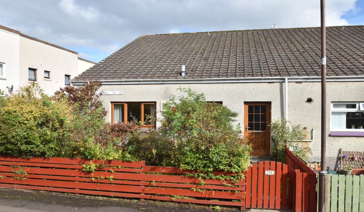 115 Barclay Way, Livingston, 3 Bedrooms Bedrooms, ,1 BathroomBathrooms,End Terraced Villa,For Sale,Barclay Way,1484