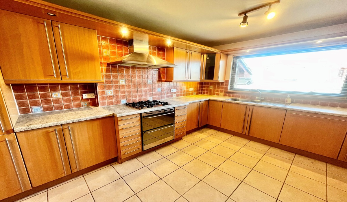 31 Hillside, Sauchie, Alloa, 3 Bedrooms Bedrooms, ,1 BathroomBathrooms,Detached,For Sale,Hillside,1486