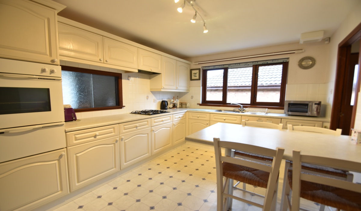 18 Badgerwood, Dechmont, Broxburn, 3 Bedrooms Bedrooms, ,2 BathroomsBathrooms,Detached Bungalow,For Sale,Badgerwood,1487