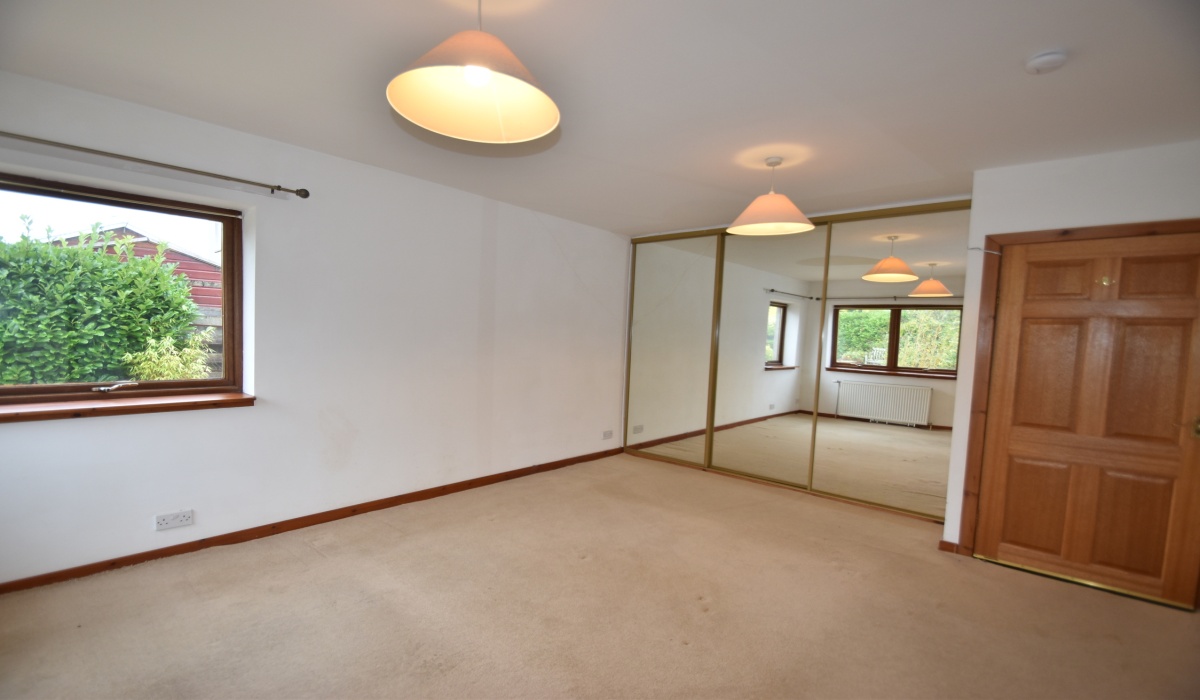 6 Murieston Way, Murieston, Livingston, EH54 9AR, 4 Bedrooms Bedrooms, ,2 BathroomsBathrooms,Detached Bungalow,For Sale,6 Murieston Way, Murieston, Livingston, EH54 9AR,1495