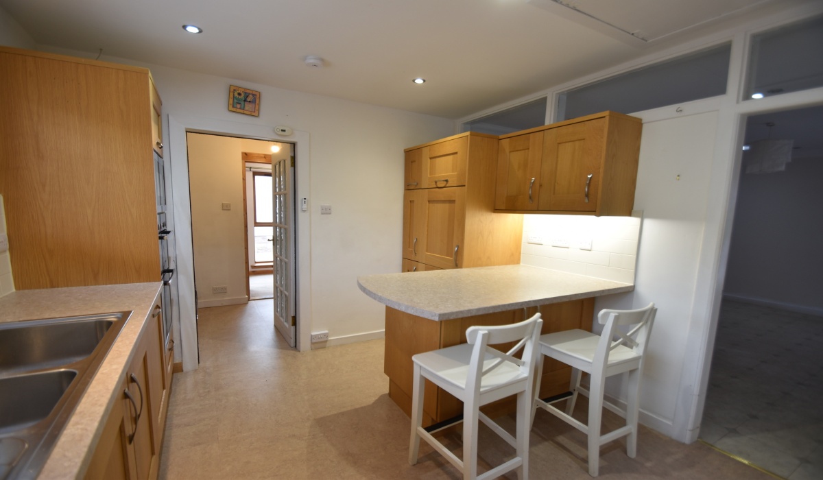 6 Murieston Way, Murieston, Livingston, EH54 9AR, 4 Bedrooms Bedrooms, ,2 BathroomsBathrooms,Detached Bungalow,For Sale,6 Murieston Way, Murieston, Livingston, EH54 9AR,1495