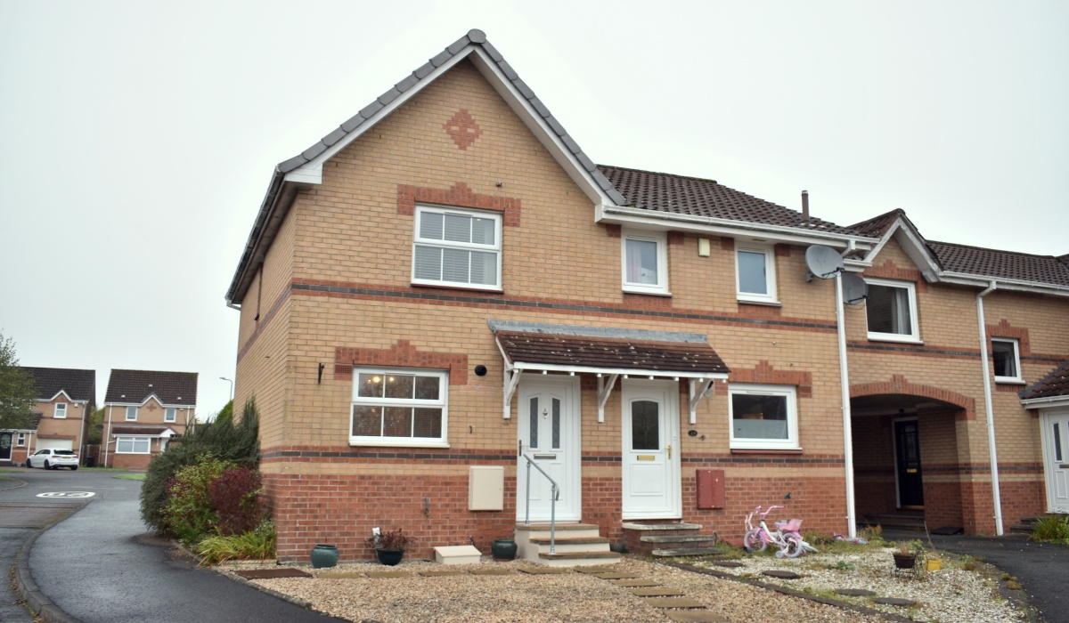 28 Butlers Place, Livingston, 2 Bedrooms Bedrooms, ,1 BathroomBathrooms,End Terraced Villa,For Sale,Butlers Place,1497