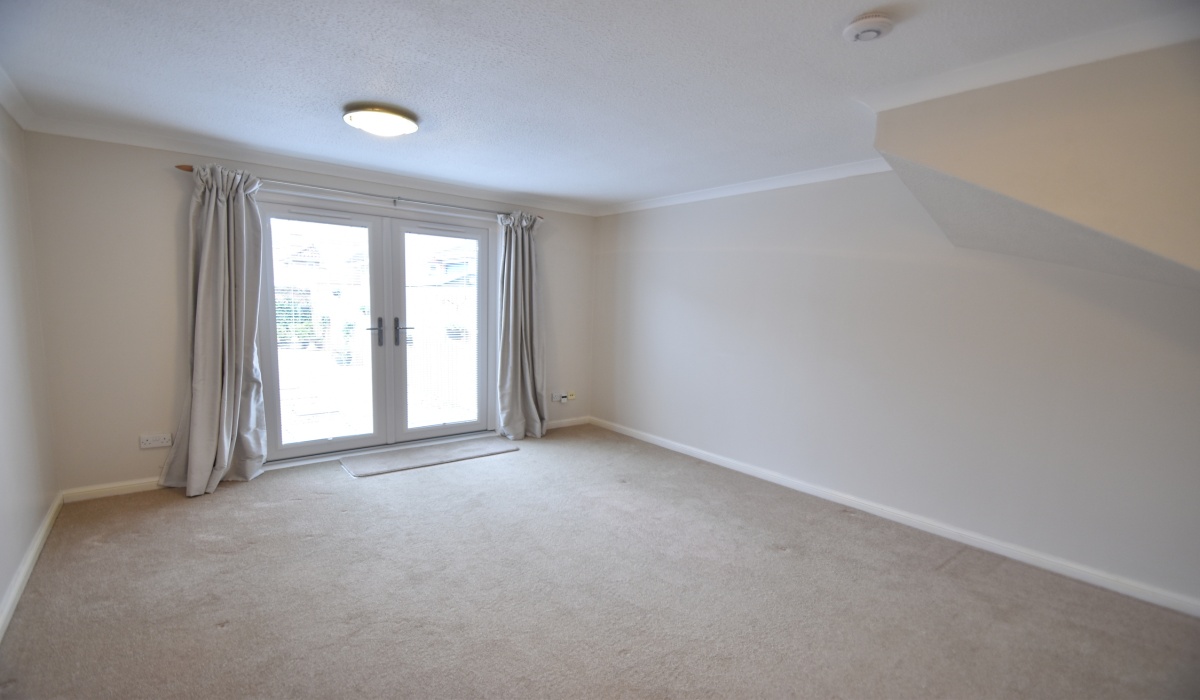 28 Butlers Place, Livingston, 2 Bedrooms Bedrooms, ,1 BathroomBathrooms,End Terraced Villa,For Sale,Butlers Place,1497