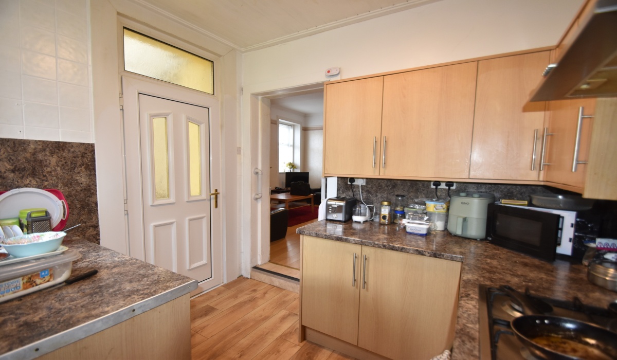 134 West Main Street, Broxburn, EH52 5LL, 4 Bedrooms Bedrooms, ,1 BathroomBathrooms,Lower Flat,For Sale,134 West Main Street, Broxburn, EH52 5LL,1498