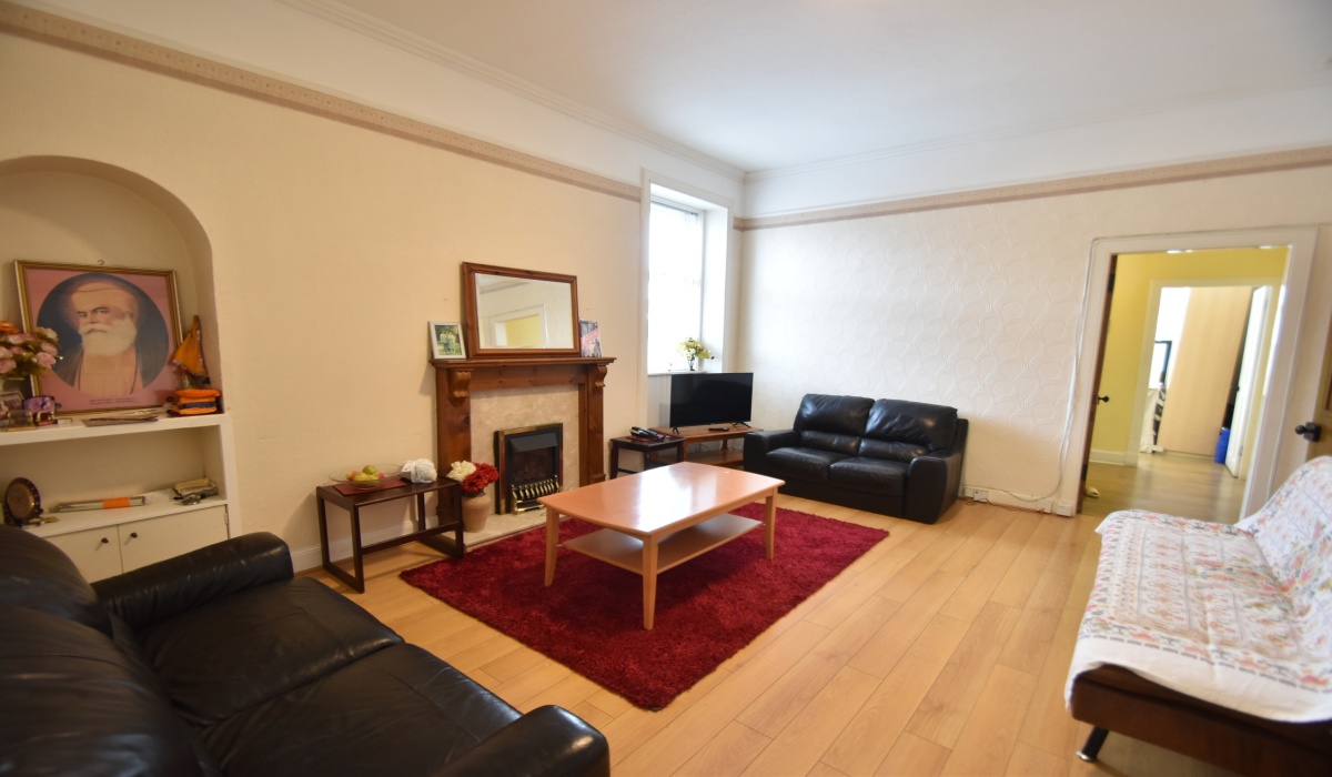 134 West Main Street, Broxburn, EH52 5LL, 4 Bedrooms Bedrooms, ,1 BathroomBathrooms,Lower Flat,For Sale,134 West Main Street, Broxburn, EH52 5LL,1498