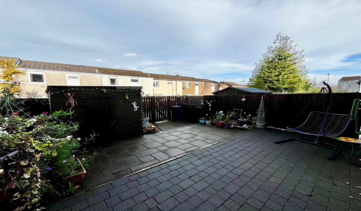 230 Norman Rise, Livingston, 2 Bedrooms Bedrooms, ,1 BathroomBathrooms,Mid Terraced Villa,For Sale,Norman Rise,1500