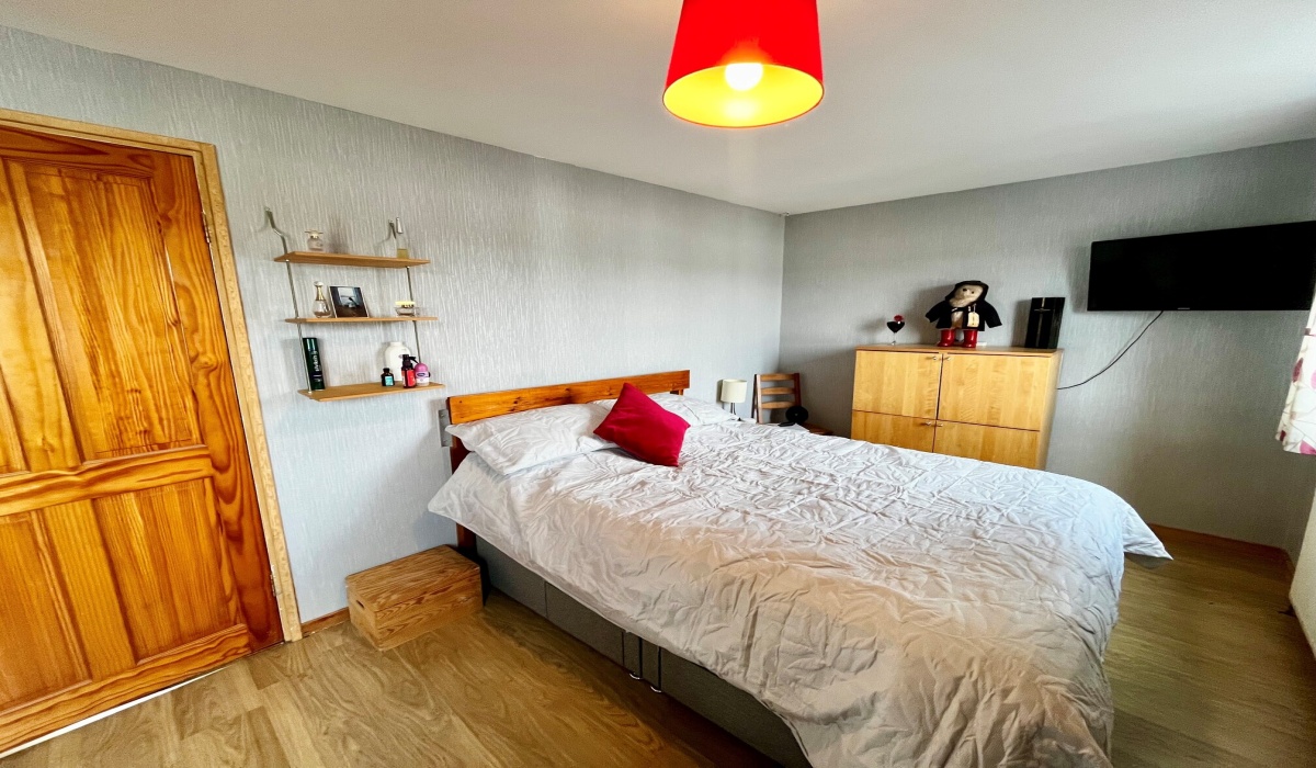 230 Norman Rise, Livingston, 2 Bedrooms Bedrooms, ,1 BathroomBathrooms,Mid Terraced Villa,For Sale,Norman Rise,1500