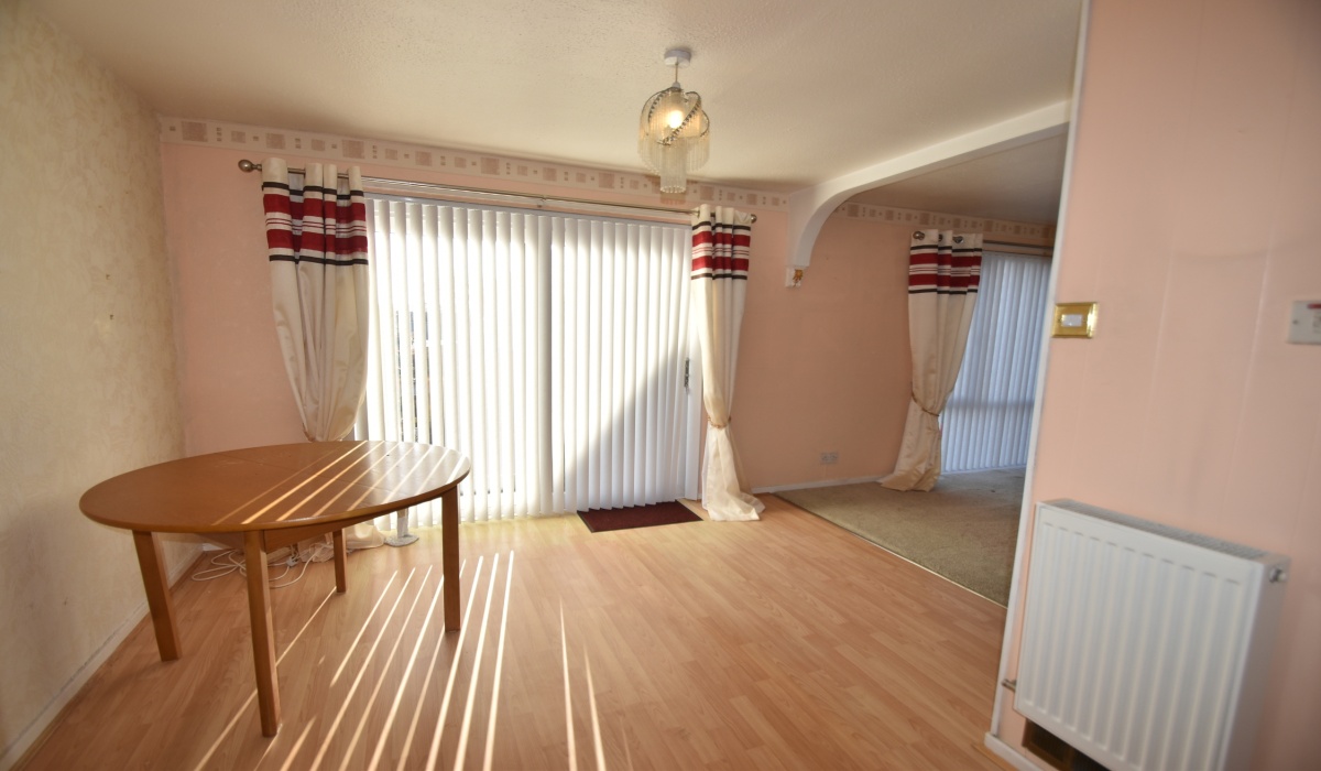 13 Quebec Avenue, Howden, Livingston, EH54 6BT, 3 Bedrooms Bedrooms, ,1 BathroomBathrooms,Terraced,For Sale,13 Quebec Avenue, Howden, Livingston, EH54 6BT,1502