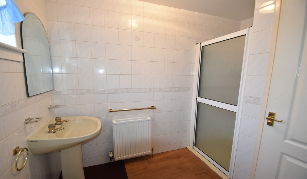 166 Lenzie Avenue, Livingston, 3 Bedrooms Bedrooms, ,1 BathroomBathrooms,Terraced,For Sale,Lenzie Avenue,1504