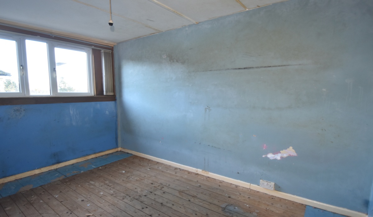 76 Onslow Street, Livingston, 4 Bedrooms Bedrooms, ,2 BathroomsBathrooms,Mid Terraced Villa,For Sale,Onslow Street,1505