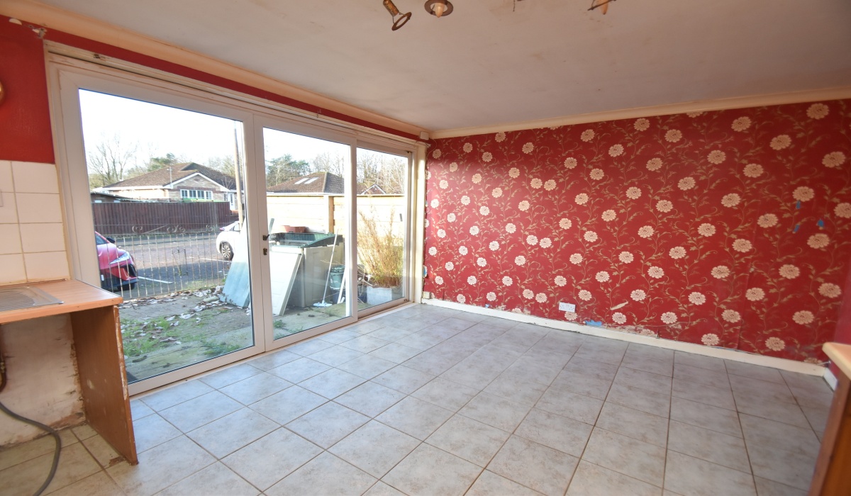 76 Onslow Street, Livingston, 4 Bedrooms Bedrooms, ,2 BathroomsBathrooms,Mid Terraced Villa,For Sale,Onslow Street,1505