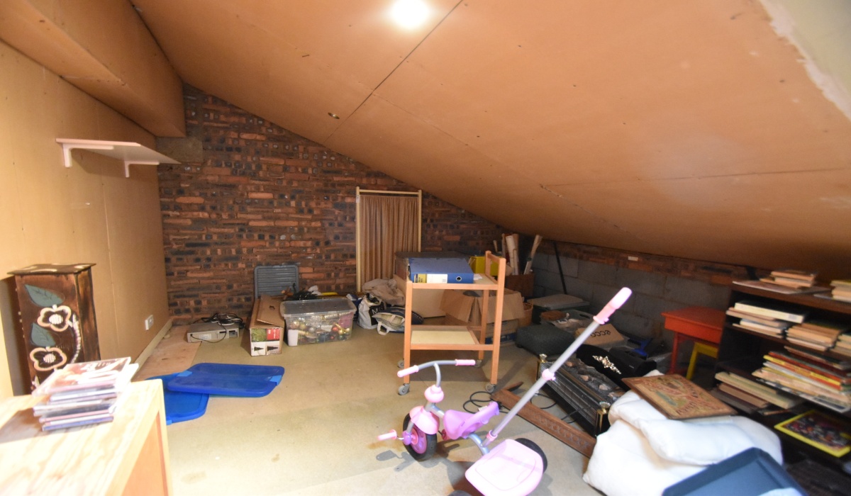 77 Ambrose Rise, Dedgridge, Livingston, EH54 6JU, 5 Bedrooms Bedrooms, ,2 BathroomsBathrooms,Mid Terraced Villa,For Sale,77 Ambrose Rise, Dedgridge, Livingston, EH54 6JU,1507